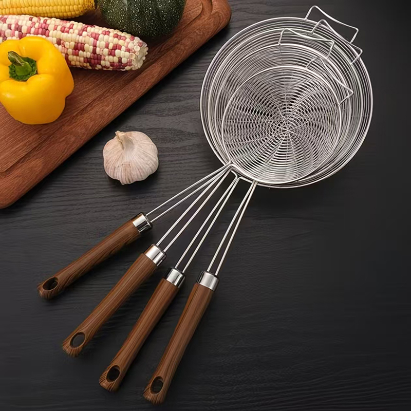 Wooden Handle Fry Skimmer Set